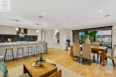 Property photo of 32 Ranfurlie Boulevard Cranbourne West VIC 3977