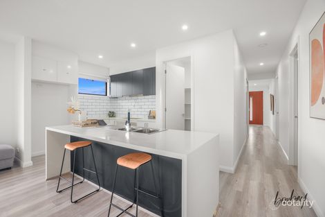 Property photo of 10 Folklore Drive Wollert VIC 3750