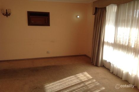 Property photo of 29 Douglas Avenue St Albans VIC 3021