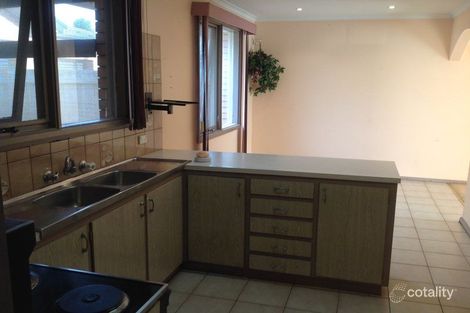 Property photo of 29 Douglas Avenue St Albans VIC 3021