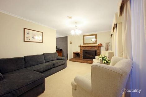 Property photo of 25 Pickworth Crescent Rowville VIC 3178