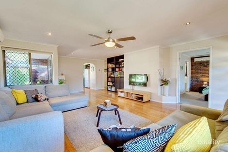 Property photo of 95 Meadowlands Road Carindale QLD 4152
