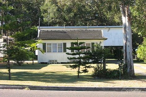 23 Sunrise Ave, Budgewoi, NSW 2262