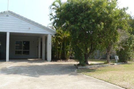 2 Pebble Ct, Torquay, QLD 4655