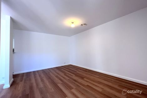 Property photo of 17/1 Eldridge Crescent Garran ACT 2605