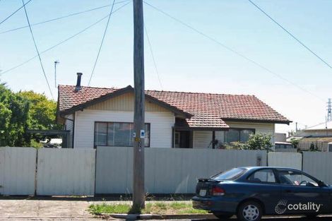 32 River St, Newport, VIC 3015