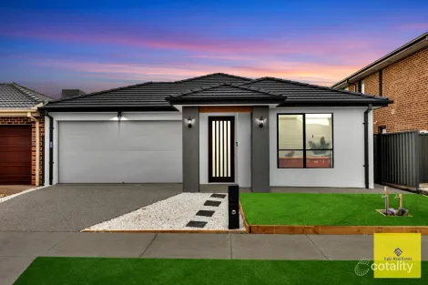 Property photo of 53 Rivella Circuit Tarneit VIC 3029