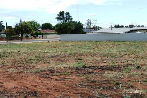 15 First St, Loxton, SA 5333