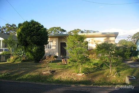 25 Barker Ave, San Remo, NSW 2262