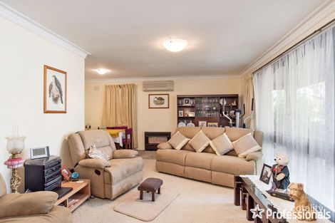 Property photo of 126 Esther Crescent Mooroolbark VIC 3138