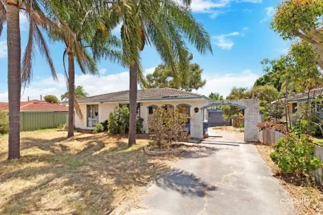 32 Connell Way, Girrawheen, WA 6064