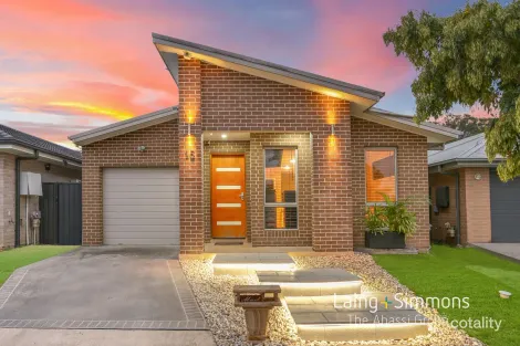 Property photo of 15 Binyang Avenue Glenmore Park NSW 2745