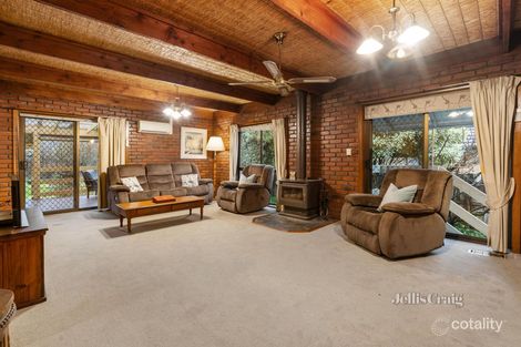 Property photo of 30 Mandowie Crescent Croydon VIC 3136