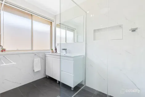Property photo of 19 Hollydale Place Prospect NSW 2148