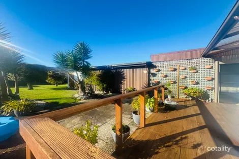 Property photo of 52 Arthur Street Somerset TAS 7322