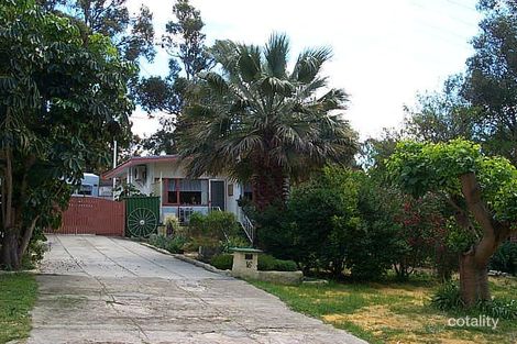 16 Rinaldo Pl, Coolbellup, WA 6163