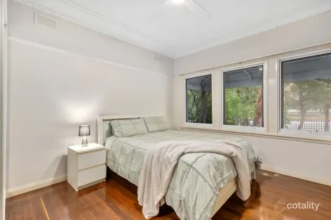 Property photo of 128 Acacia Road Kirrawee NSW 2232