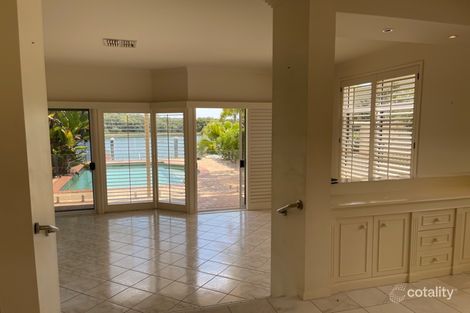 Property photo of 7102 Marine Drive East Hope Island QLD 4212