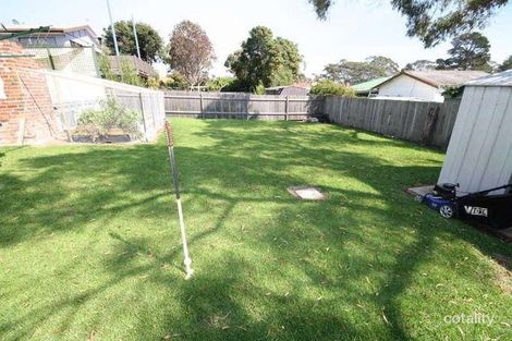 Property photo of 18 Tatiara Street Dalmeny NSW 2546