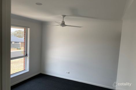 Property photo of 1/10 Schaefer Drive Armidale NSW 2350
