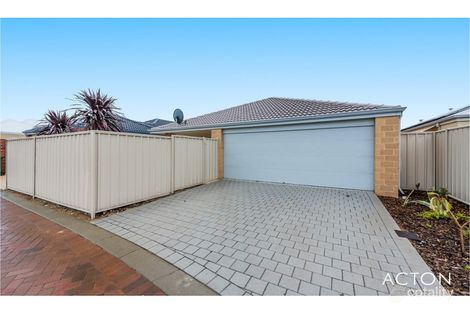 Property photo of 198 Pebble Beach Boulevard Meadow Springs WA 6210