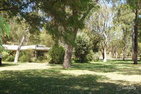 122 Holmes Rd, Munster, WA 6166