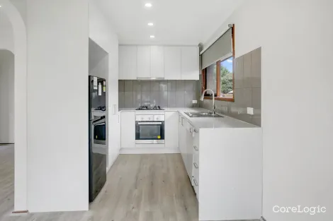 Property photo of 8 Bainbridge Court Carrum Downs VIC 3201