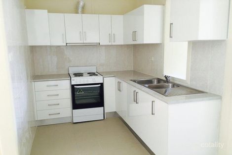 Property photo of 8 Myddleton Avenue Fairfield NSW 2165