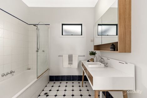 Property photo of 194 Shaw Road Wavell Heights QLD 4012