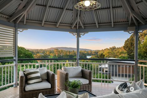 Property photo of 12 Oxley Terrace Corinda QLD 4075