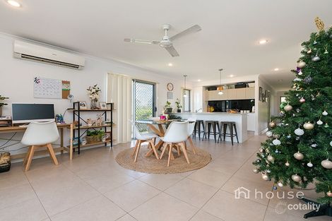 Property photo of 54 Sovereign Drive Deebing Heights QLD 4306