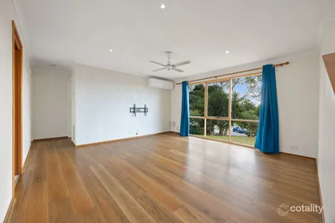 Property photo of 9 Kauri Court Hampton Park VIC 3976