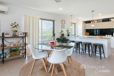 Property photo of 54 Sovereign Drive Deebing Heights QLD 4306