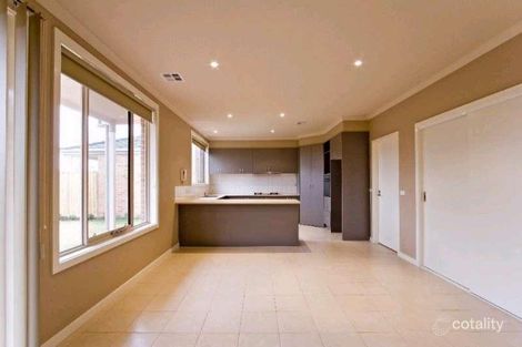 Property photo of 4/19 Overton Lea Boulevard Sydenham VIC 3037