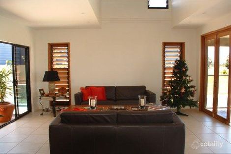 Property photo of 13 Lakedrive Crescent Marcoola QLD 4564