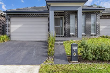 4 Xavier Cres, Jordan Springs, NSW 2747