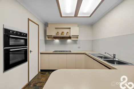 Property photo of 59 McLaughlin Crescent Mill Park VIC 3082