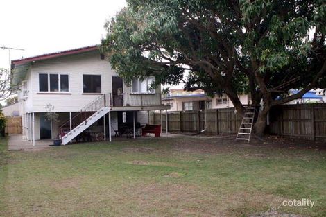 Property photo of 27 Third Avenue Sandgate QLD 4017