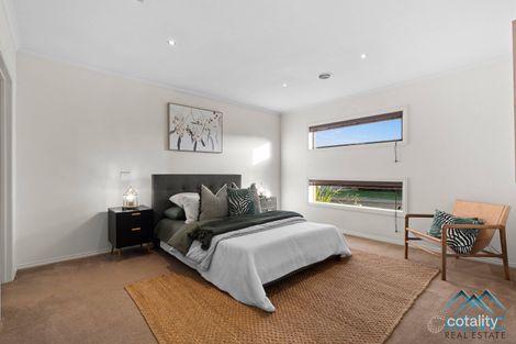Property photo of 6 Dahlen Place Berwick VIC 3806