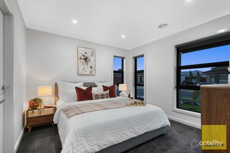 Property photo of 15 Amity Way Truganina VIC 3029