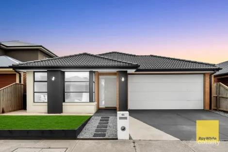 45 Sedate Dr, Rockbank, VIC 3335