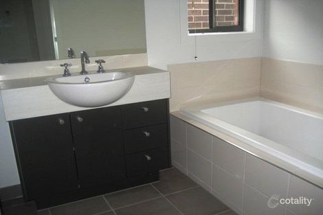 68 Silverwattle Dr, Lyndhurst, VIC 3975