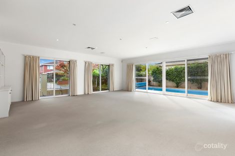 Property photo of 15 Crosbie Road Murrumbeena VIC 3163