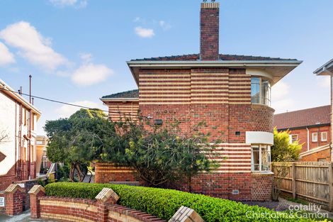 2/1 Avoca Ct, Elwood, VIC 3184