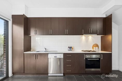 Property photo of 2/627 Pascoe Vale Road Oak Park VIC 3046