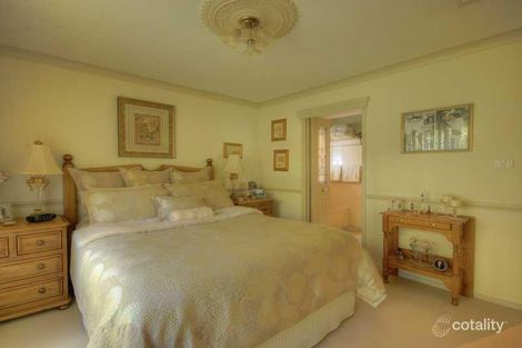 Property photo of 22 Otama Street Glenfield Park NSW 2650