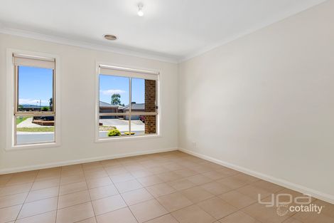 Property photo of 131 Dalray Crescent Kurunjang VIC 3337