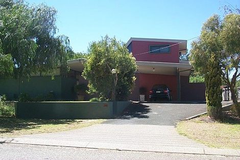 4 Olinda Ave, City Beach, WA 6015