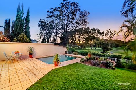 Property photo of 57 Fairway Drive Clear Island Waters QLD 4226