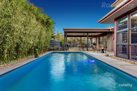 Property photo of 17 The Waterways Boulevard Waterways VIC 3195